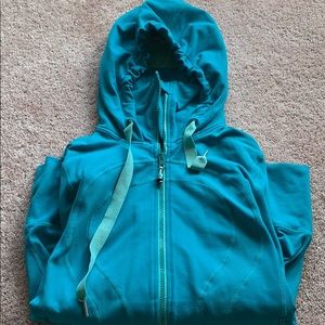 Unique Lululemon jacket size 8